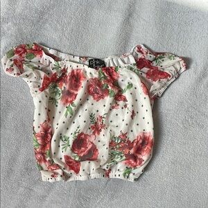 Floral Cropped Mesh Cap Sleeve Blouse